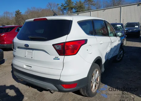 2019 Ford Escape Se z USA, uszkodzony, nr VIN 1FMCU9GD5KUA83639